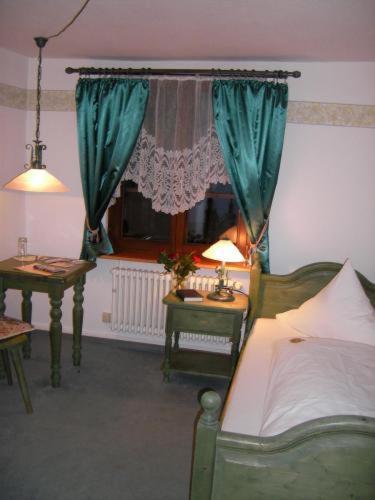 ホテルGasthaus Ochsen Mühlenbach 部屋 写真