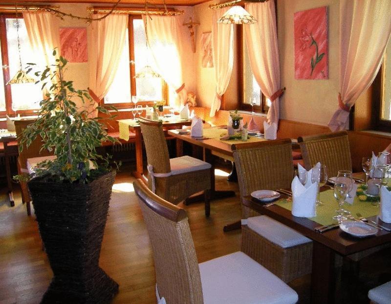 ホテルGasthaus Ochsen Mühlenbach エクステリア 写真